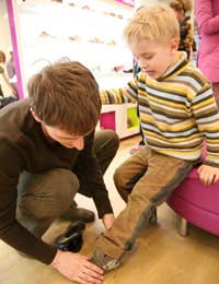 Children's Footwear; Newborns; Fitting;