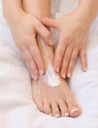 Hard Skin; Calluses; Prevention; Pumice